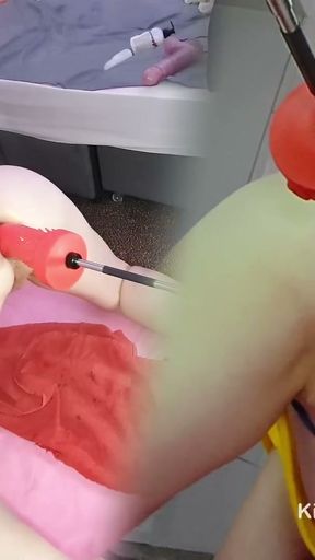 Anal orgasms on the fucking machine for sexy MILF Lisa Essex   Clip 2