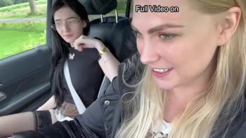 Siswet's Outdoor Orgasm: Squirting in Public View