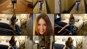 Megan LLC Crutching Around the Casino in Vegas and Avoiding the Gawkers (in HD 1920X1080)