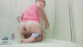 Boy with an Amazing Ass Opens His Ass Wide