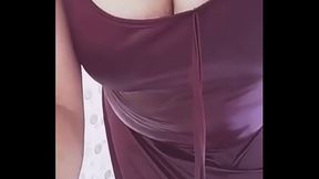 Hot chuby sri lankan girl bathing