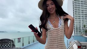 Brunette Blanca sucks cock & rides hard in Spanish outdoor POV