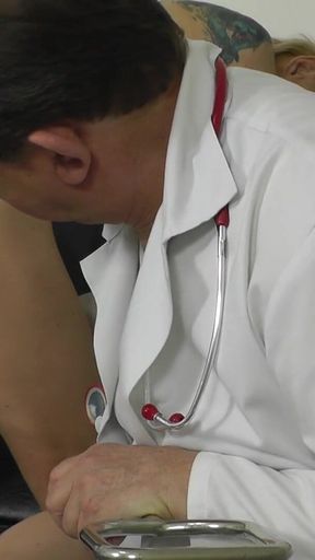 Mature Gyno - Mature Blonde Likes Pissing and Fucking Machine with Her Crazy Doc