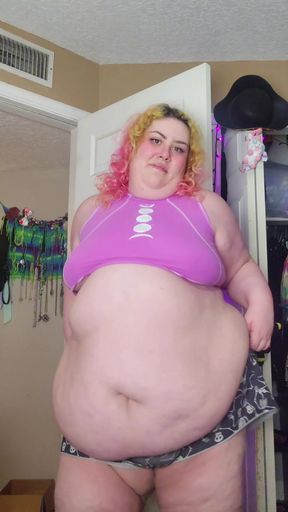 Belly is soft and squishy just like titties and therefore deserves squeezes just like titties.