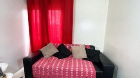 Redhead and brunette meet for the first time and end up in passionate kisses. By VICTORIA DIAS and ARIEL Cam Full HD