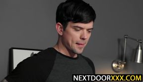 NextDoorXXX.com - Elliot Finn surprises Dakota Payne with a threesome
