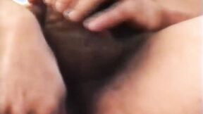 ”Amateur dude uses his hand & dildo to fully please himself”