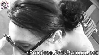 Penelope Ebony Diamond PBD Oral Sex+Brille 13.12.2009HDv