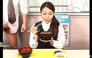 Food bukkake