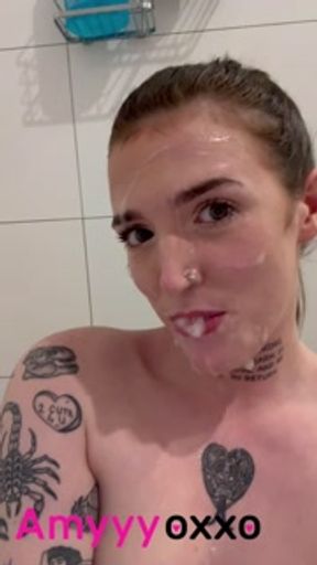Amyyyoxxo covered in spit and cum