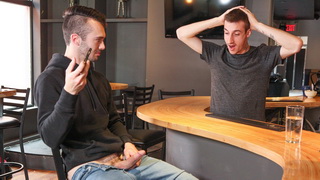 Every bartender deserves a customer like this