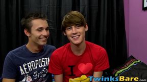 Twink Elijah White swaps head and barebacks friend