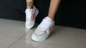 NOVO vídeo de adoração com a Maya Nunes. COMPLETO. . NEW worship video with Maya Nunes. COMPLETE.