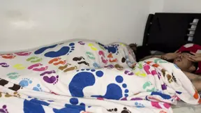 Her big ass warms me up until I have her on top of me - Creampie - Porn in Spanish