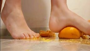Amazon ANGIE Crushing Oranges With her beautiful feet