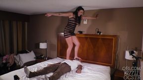 Kloe Love Barefoot Trampling on Slave 4K