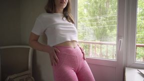 Naughty Stepsis Shows off Big Cameltoe Pussy in Yoga Pants