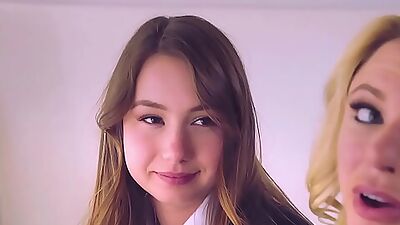 Brazzers - Moms in control - (Briana Banks, Taylor Sands) - The Loophole