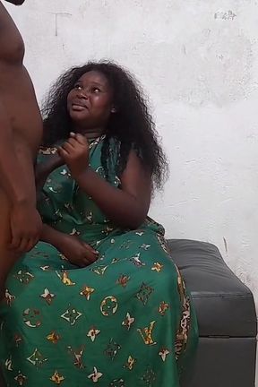 The Famous Slutty Girl with a Big Ass Feels the BBC at Its Maximum