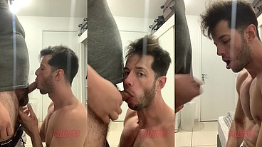 Gordo gozando na minha boca