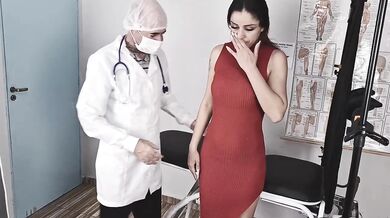 Blonde gynecologist swapped exam for throbbing cock in moaning patient