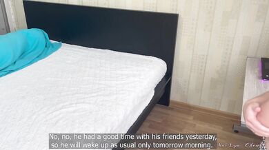 Busty Wife Pays Delivery Guy With Pussy- No Cash No Problem