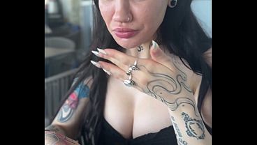 Dating Brunette Babe Nova Cane Has A Fun First Time