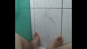 Mijando no meu escravo