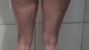 Mom teaches hot girl how to suck cock in the shower