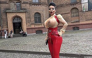 Lady medusa rubber babe