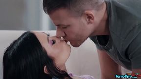 Jasmine Wilde And Codey Steele - Brunette Cant Resist Her Stepbrother Stud