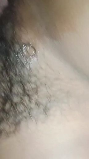 Bhabhi ko bistar pa chod chodo kar chut lale karde   Clip 2