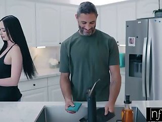Horny Housewife Violet Voss Presents Her Perky Busty Tits To Be Soaked In Cum