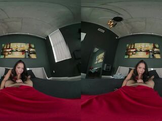 Hot Asian: Vivienne Vo
