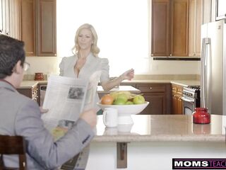 Hawt Blond mother I'd like to fuck Alexis Fawx yells, "Screw! I said u Not to cum on my Face!" -S5:E10