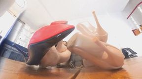 VR360 LILI YANYAN shoes are dirty and have stains on the soles