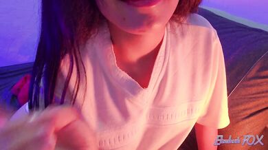 Brazilian brunette gets wrecked by solo FAP SEPTEMBER cravings
