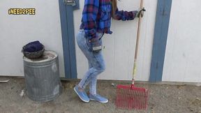 cheyenne jewel pisses her skintight jeans