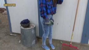 cheyenne jewel pisses her skintight jeans