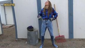 cheyenne jewel pisses her skintight jeans