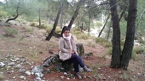 RISKY PUBLIC SEX IN THE MOUNTAIN BIG BUTT GIRL