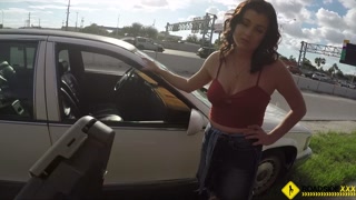 Roadside - Big booty girl stranded and fucked roadside