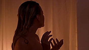 Tania Saulnier: Sexy Shower Girl (Shower Scene) - Smallville (Spanish &amp_ French)