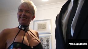 Golden-haired MILF Scarla gulps cum after intense anal session