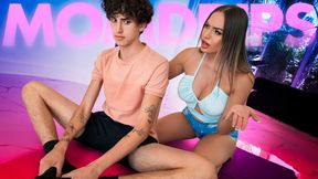 Stepmom Seduced Me with Her Sexy Yoga Pants and Smoking-Hot Body