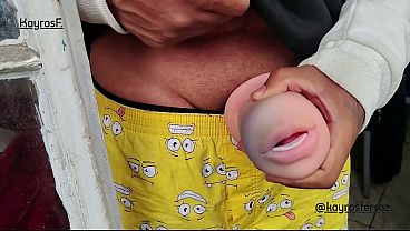 Bati uma gostoso vendo minha irm&atilde_ mais velha brincando na rede