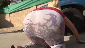 3XL White Table Top Booty