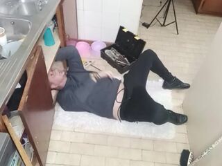 Boss lady try to learn plumbing