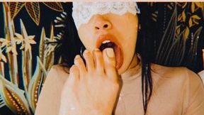 SEXY TOE SUCKING AND SOLE LICKING IN GOLDEN STIRUPS