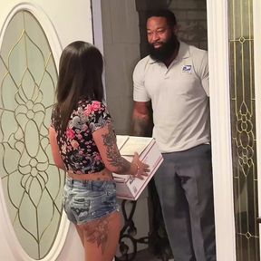 Asian Hotwife Seduces Mailman Inside for Special Delivery